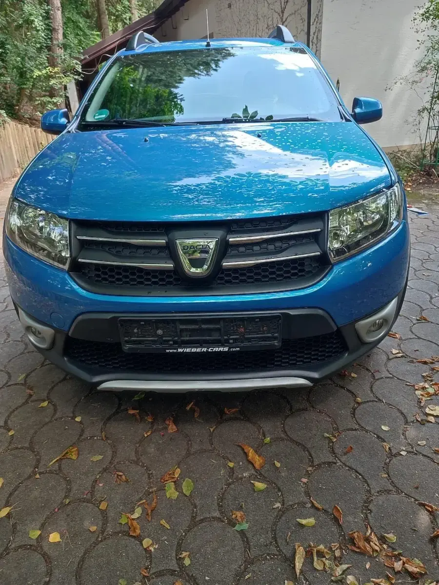 Gebraucht Dacia Sandero Prestige 90 PS (66 kW) 2015 Blau Kleinwagen