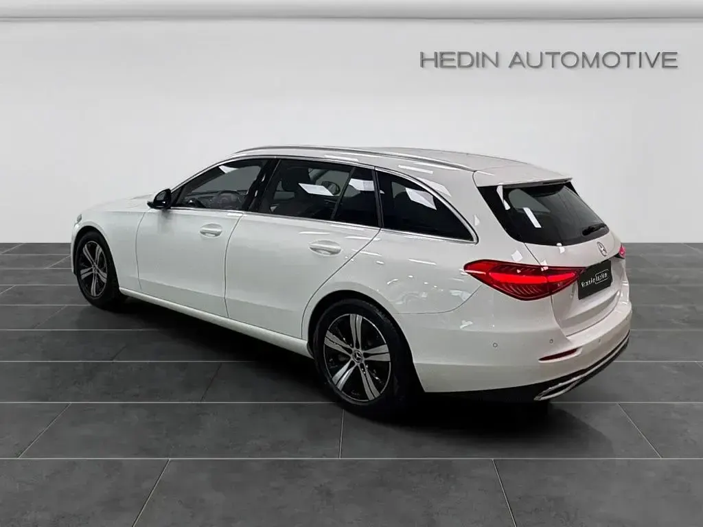 Gebraucht Mercedes C180 Avantgarde 170 PS (125 kW) 2025 Weiß Kombi