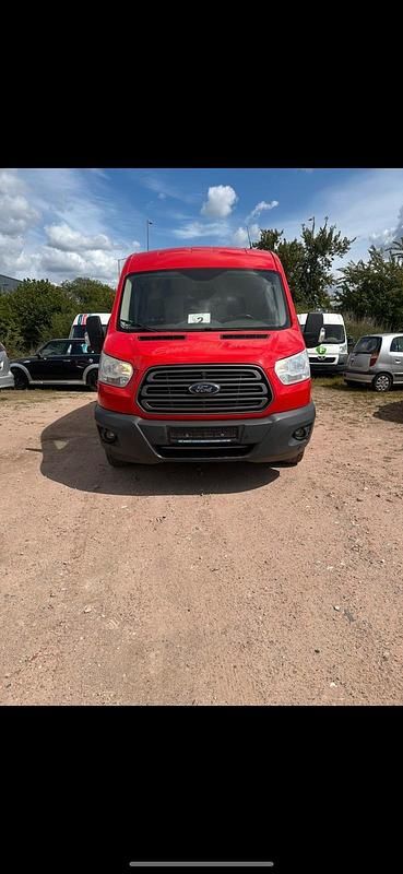 Gebraucht Ford Transit 131 PS (96 kW) 2018 Rot Limousine