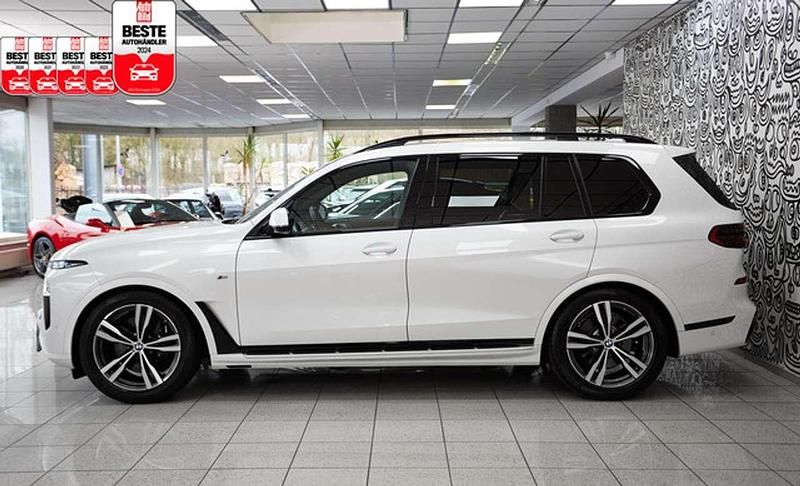 Gebraucht BMW X7 Executive 352 PS (258 kW) 2024 Weiß SUV