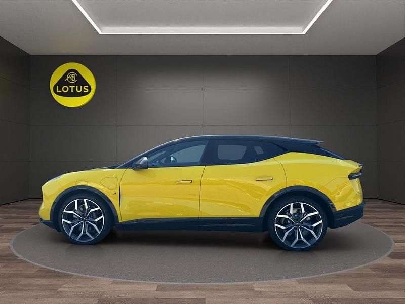 Neu Lotus Eletre 675 kW (918 PS) 2025 Solar yellow SUV