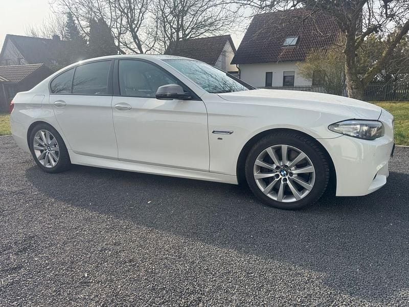Gebraucht BMW M550 Performance 381 PS (280 kW) 2013 Weiß Limousine