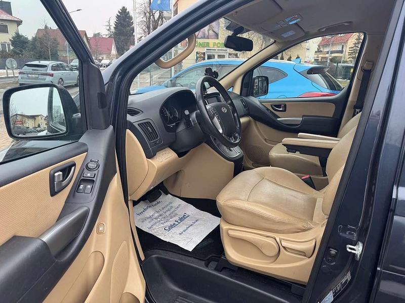 Gebraucht Hyundai H-1 Premium 170 PS (125 kW) 2016 Ocean view Van / Kleinbus