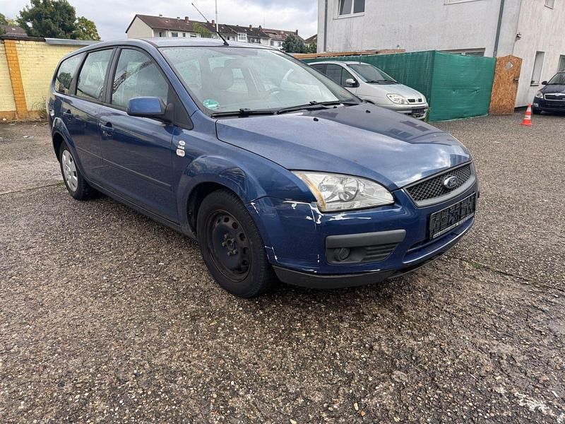 Gebraucht Ford Focus Fun X 101 PS (74 kW) 2007 Blau Kombi