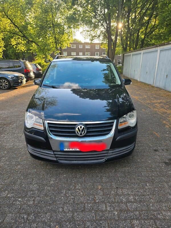 Schwarz Gebraucht 2009 VW Touran Van / Kleinbus | 6.200 € (Fairer Preis) - Bild 1/4