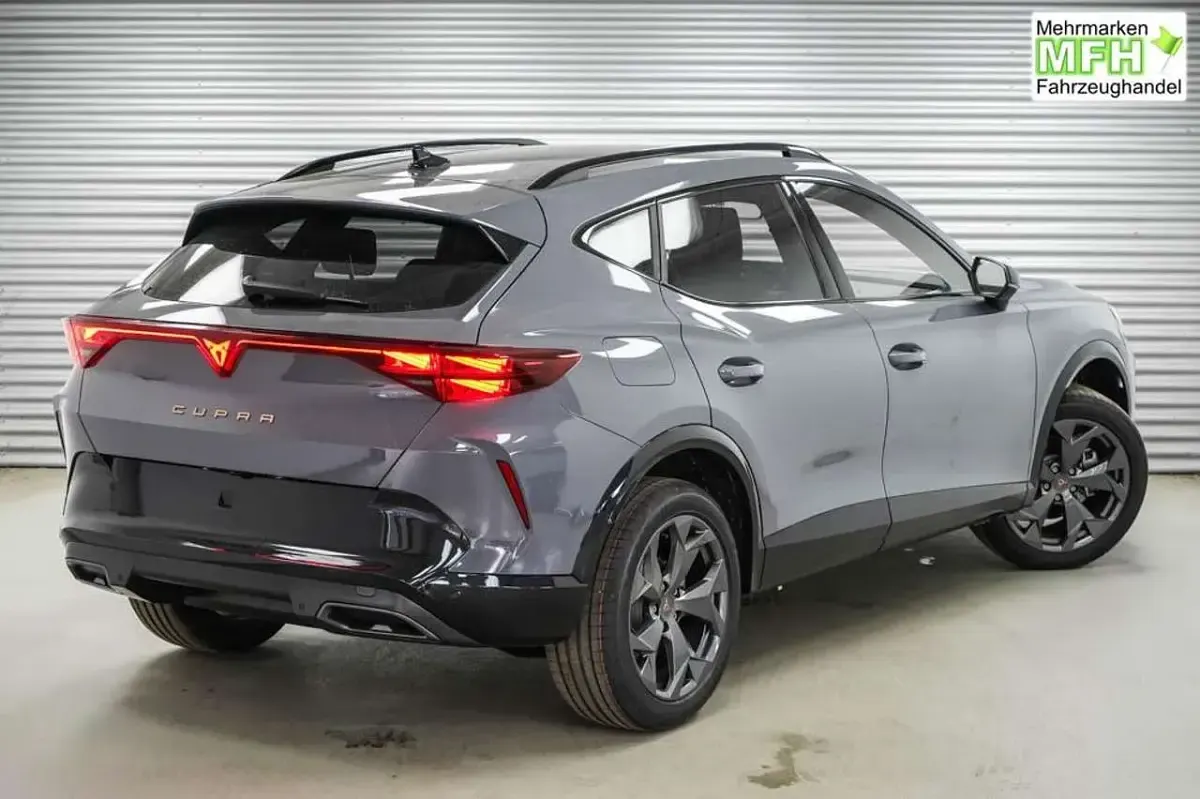 Neu Cupra Formentor 150 PS (110 kW) 2026 Graphene grau metallic (r6) SUV