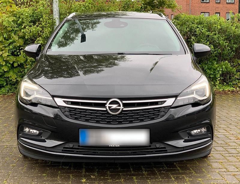 Usata Opel Astra 200 CV (147 kW) 2017 Nero Station wagon