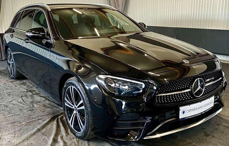 Obsidianschwarz metalliclack Gebraucht 2022 Mercedes E400 AMG line Kombi | 44.970 € (Superpreis) - Bild 1/4