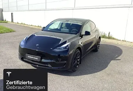 Second-hand Tesla Model Y 273 kW (372 CP) 2024 Negru SUV