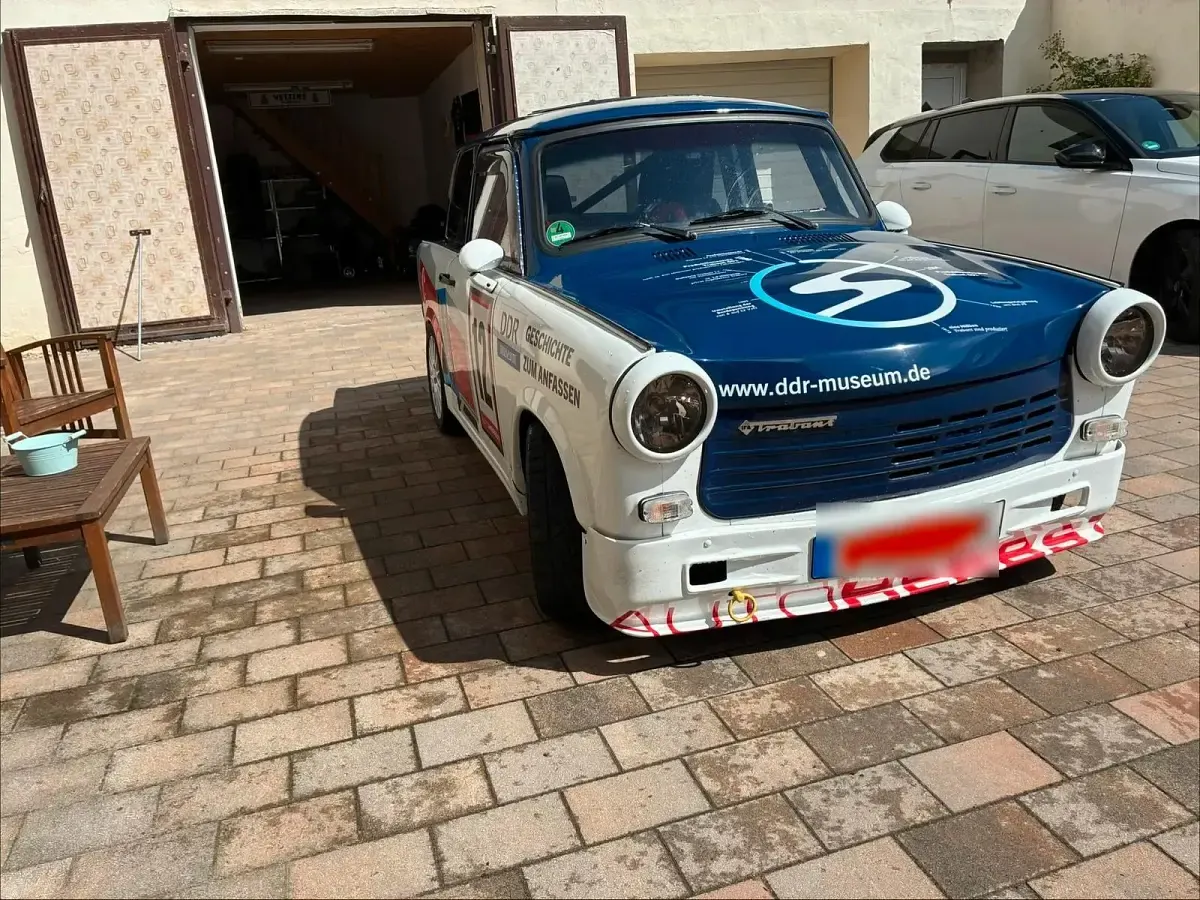 Gebraucht Trabant 601 75 PS (55 kW) 1990 Blau Kleinwagen