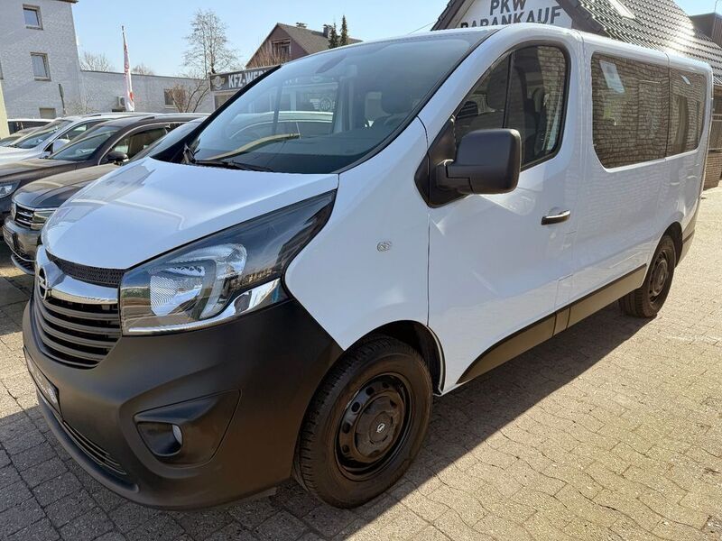 Weiß Gebraucht 2019 Opel Vivaro Van | 15.999 € - Bild 1/4