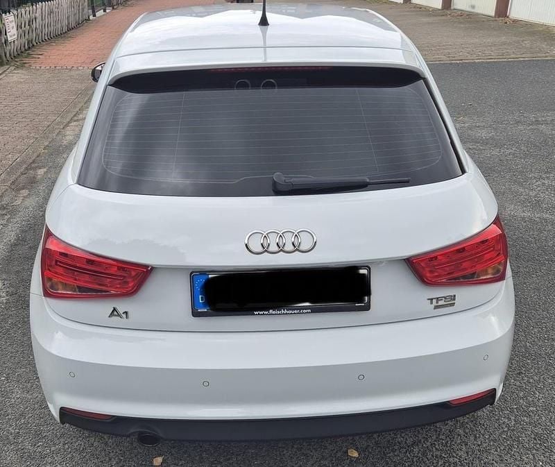 Gebraucht Audi A1 Sportback Sport 125 PS (91 kW) 2017 Weiß Kleinwagen