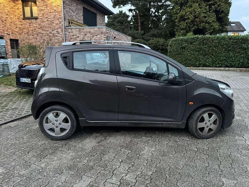 Gebraucht Chevrolet Spark LT 82 PS (60 kW) 2010 Braun Kleinwagen