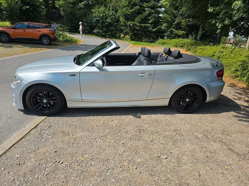 Silber Gebraucht 2008 BMW 120 Cabriolet Cabrio | 4.790 € (Guter Preis) - Bild 1/4