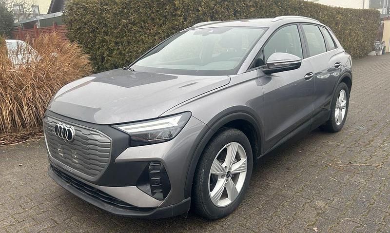Taifungrau Gebraucht 2022 Audi Q4 e-tron SUV | 24.990 € (Superpreis) - Bild 1/4