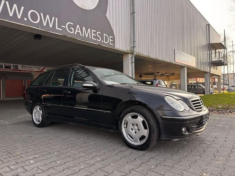 Gebraucht Mercedes C220 150 PS (110 kW) 2006 Schwarz Kombi
