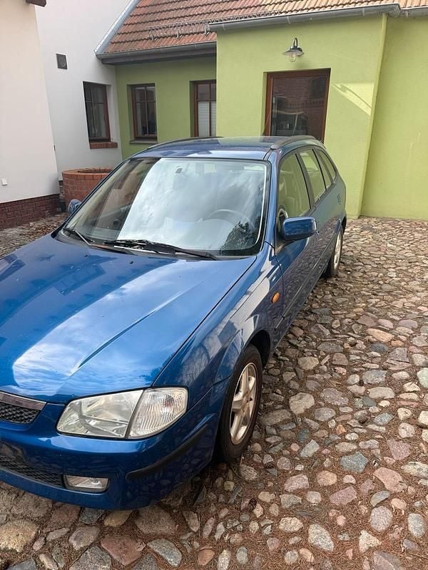 Gebraucht Mazda 323 88 PS (64 kW) 2000 Blau Kleinwagen