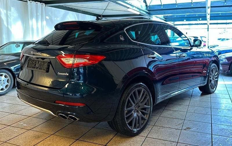 Gebraucht Maserati Levante 275 PS (202 kW) 2020 Blau SUV
