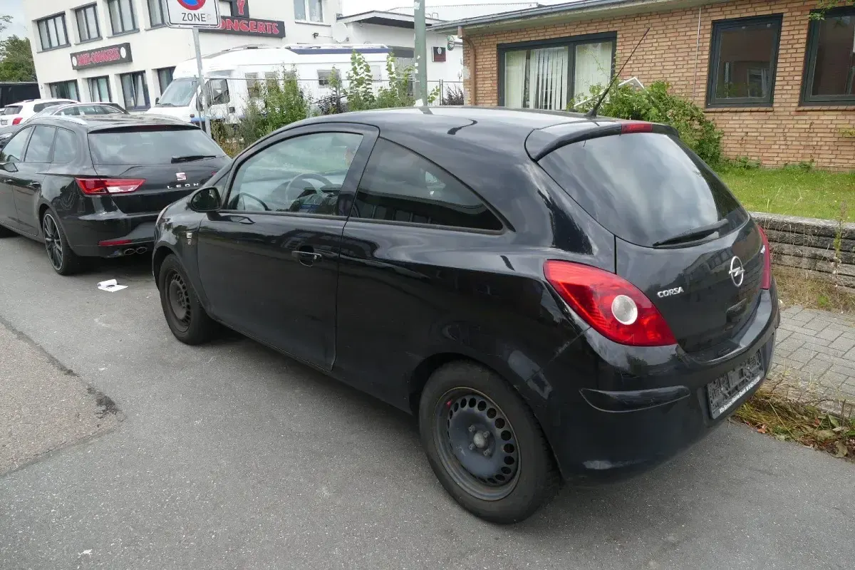 Occasion Opel Corsa 69 ch (50 kW) 2010 Noir Citadine