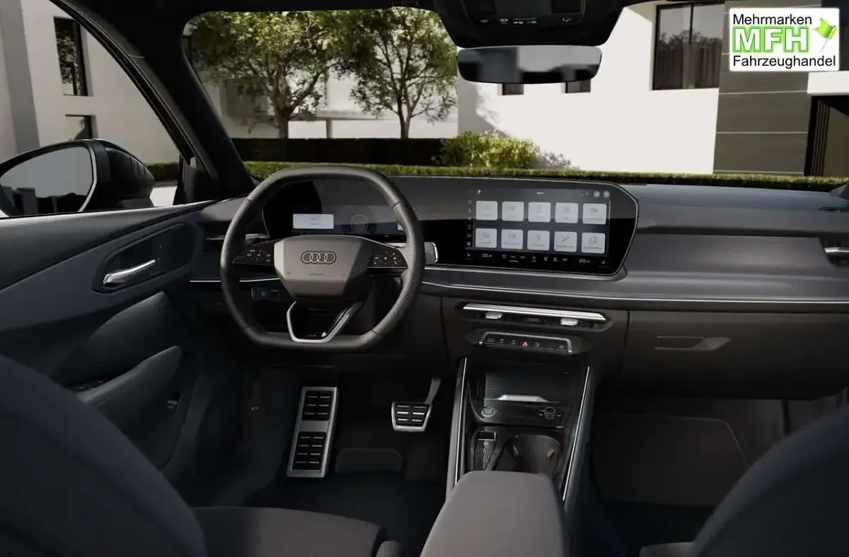 Neu Audi Q3 S-Line 150 PS (110 kW) 2025 Mythosschwarz metallic SUV