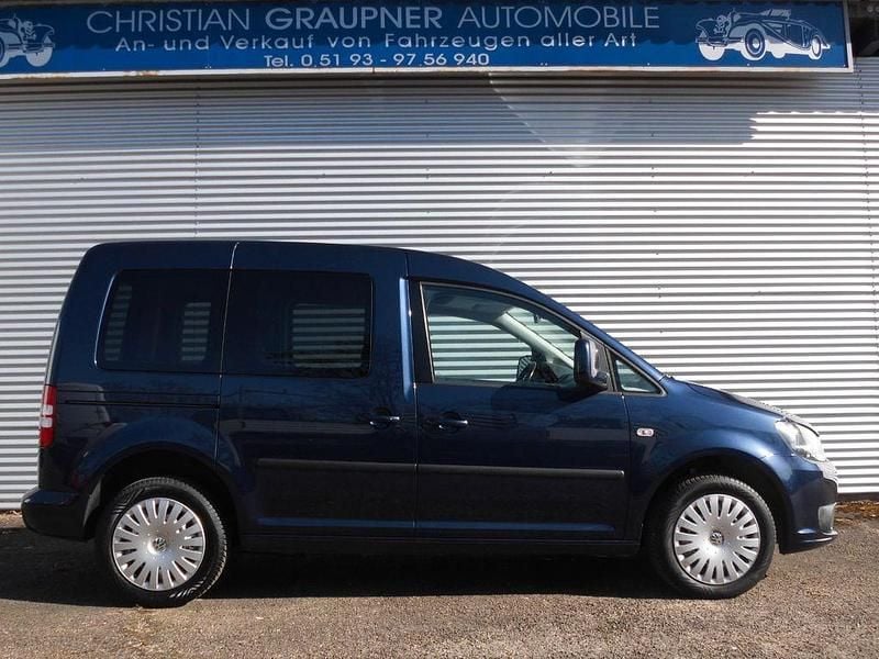 Gebraucht VW Caddy Trendline 140 PS (102 kW) 2014 Blau Van / Kleinbus