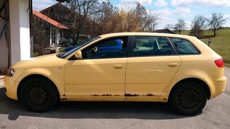 Gebraucht Audi A3 102 PS (75 kW) 2006 Gelb Kleinwagen