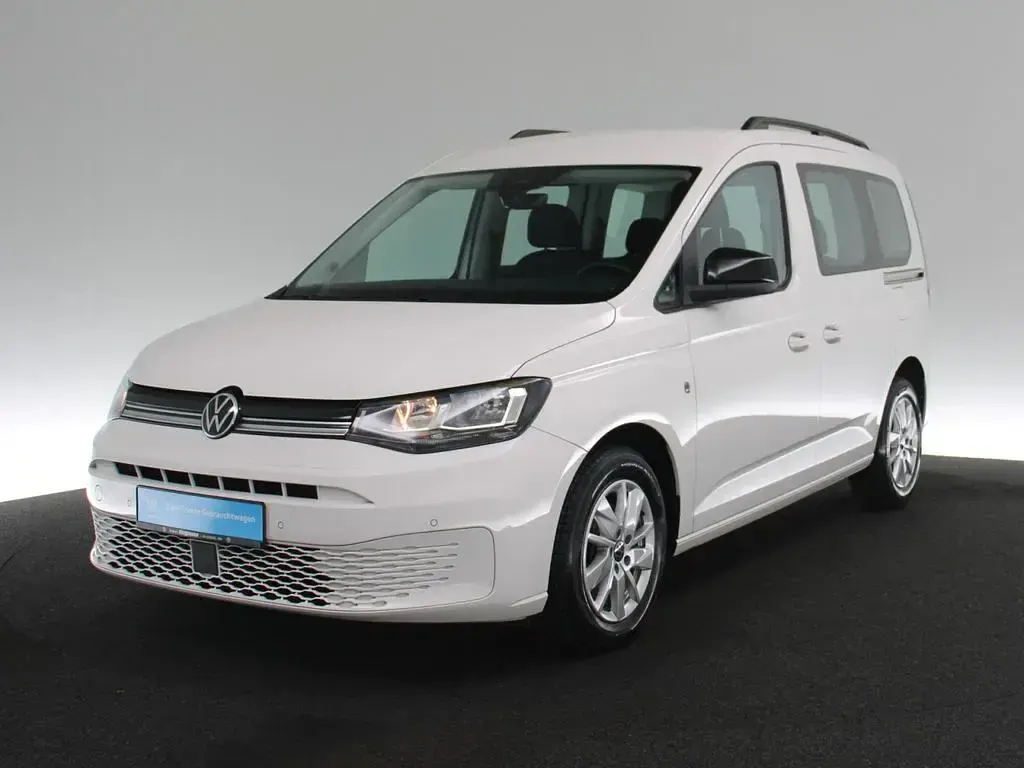 Gebraucht VW Caddy Life 122 PS (89 kW) 2023 Weiss / candy weiss Van / Kleinbus
