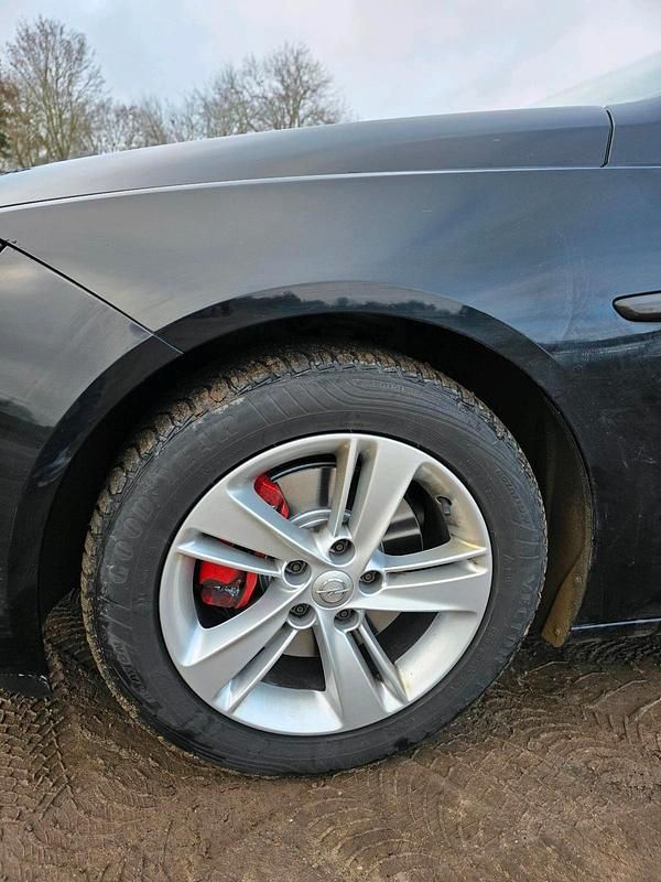 Gebraucht Opel Insignia 164 PS (120 kW) 2018 Schwarz Kombi