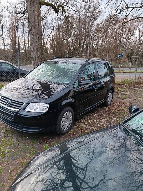 Schwarz Gebraucht 2005 VW Touran Van / Kleinbus | 1.400 € (Superpreis) - Bild 1/4