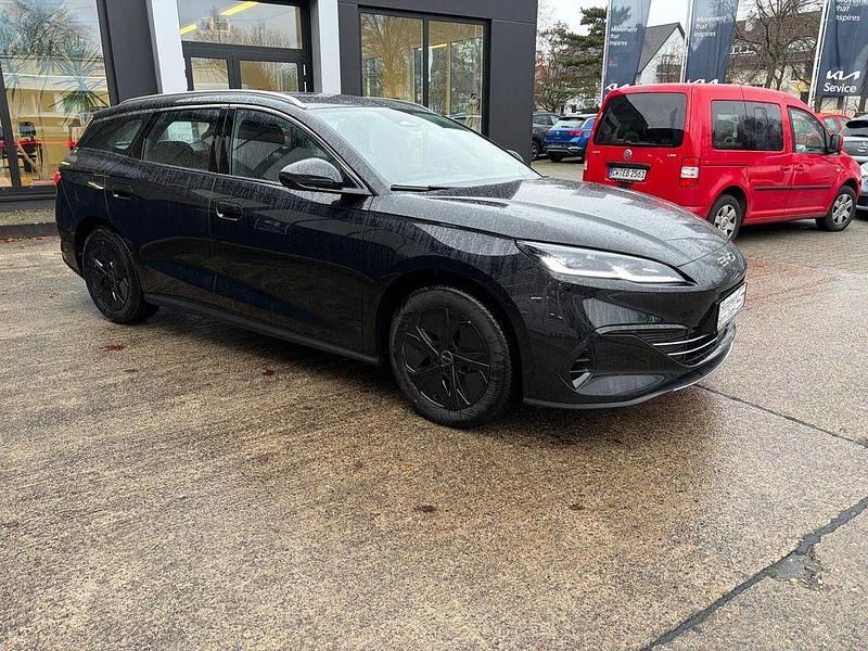 Neu BYD Seal Boost 184 PS (135 kW) 2025 Schwarz Limousine