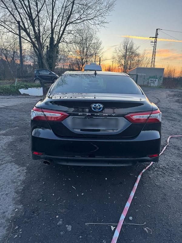 Gebraucht Toyota Camry Hybrid 178 PS (130 kW) 2020 Schwarz Limousine