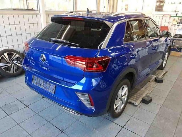 Gebraucht VW T-Roc IQ Drive 150 PS (110 kW) 2023 Blau SUV