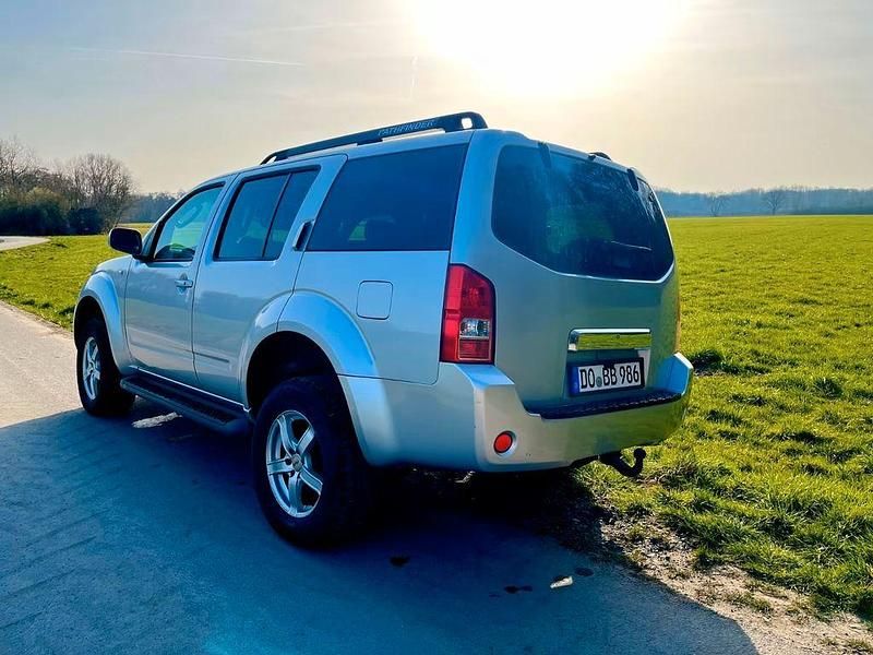 Gebraucht Nissan Pathfinder Premium Edition 171 PS (125 kW) 2006 Silber SUV