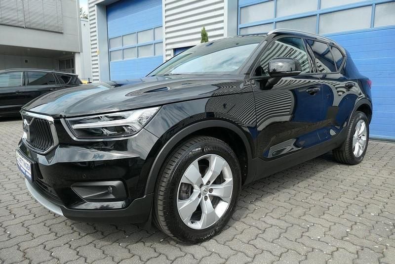 Blackstone Gebraucht 2020 Volvo XC40 Momentum SUV | 23.950 € (Guter Preis) - Bild 1/4