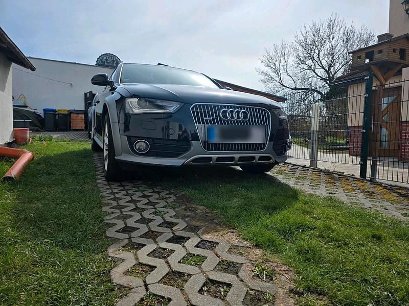 Gebraucht Audi A4 Allroad 177 PS (130 kW) 2013 Schwarz Kombi