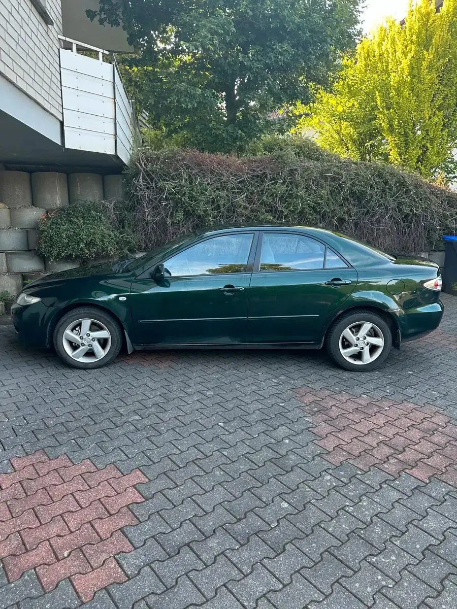 Używany Mazda 6 118 KM (86 kW) 2003 Zielony Sedan/Limuzyna