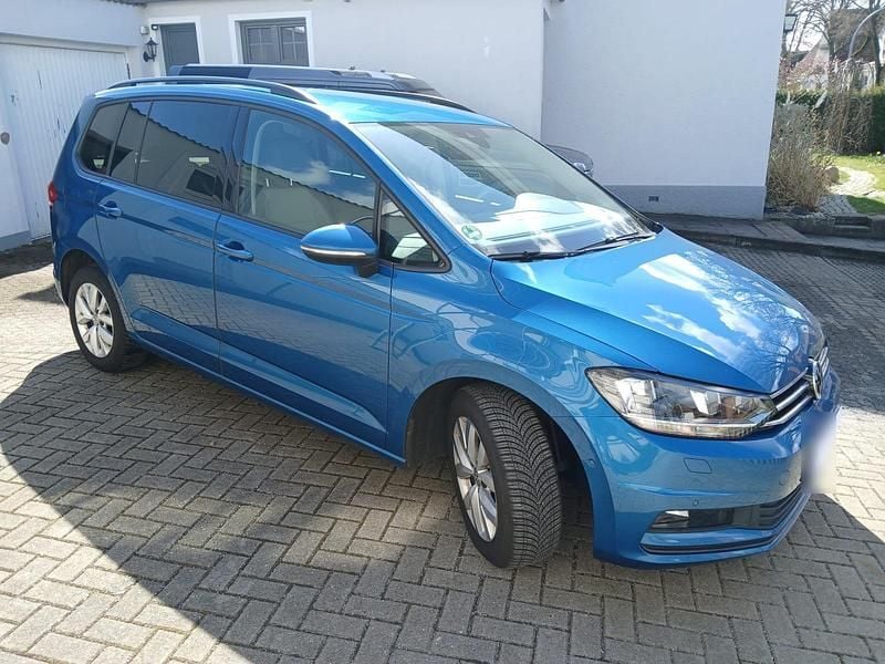 Gebraucht VW Touran 115 PS (84 kW) 2018 Blau Van / Kleinbus