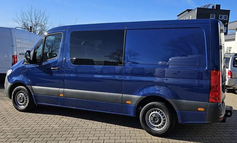 Gebraucht Mercedes Sprinter 163 PS (119 kW) 2018 Blau Van