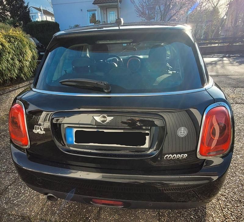 Gebraucht Mini Cooper 136 PS (100 kW) 2015 Schwarz Kleinwagen