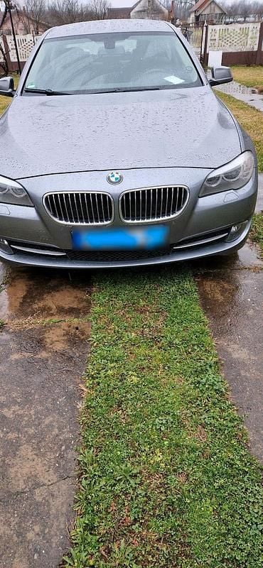 Gebraucht BMW 520 184 PS (135 kW) 2012 Grau Limousine