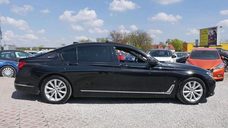Gebraucht BMW 740 Executive 258 PS (189 kW) 2018 Schwarz Limousine