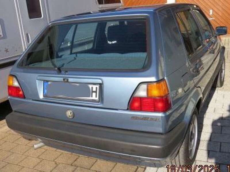 Blau Gebraucht 1990 VW Golf II Limousine | 12.000 € - Bild 1/4