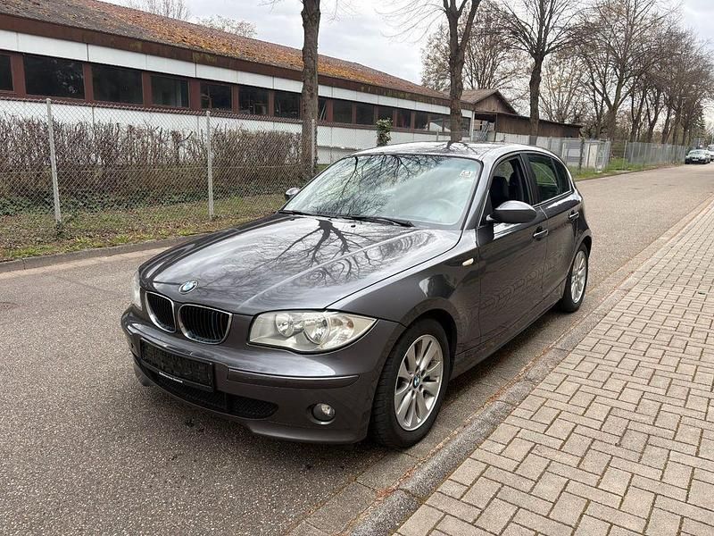 Gebraucht BMW 116 116 PS (85 kW) 2005 Sparkling graphite metallic Kleinwagen