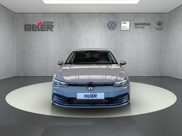 Gebraucht VW Golf VIII Move 110 PS (80 kW) 2024 Mondsteingrau Limousine