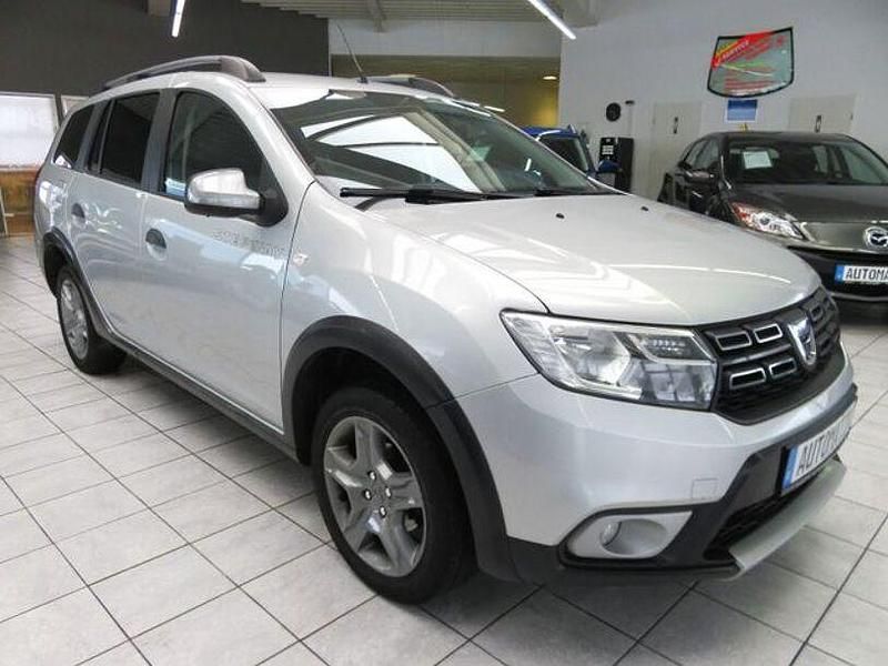 Gebraucht Dacia Logan MCV Stepway 90 PS (66 kW) 2018 Silber Kombi