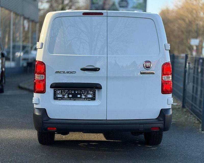 Gebraucht Fiat Scudo 177 PS (130 kW) 2024 Weiß Van