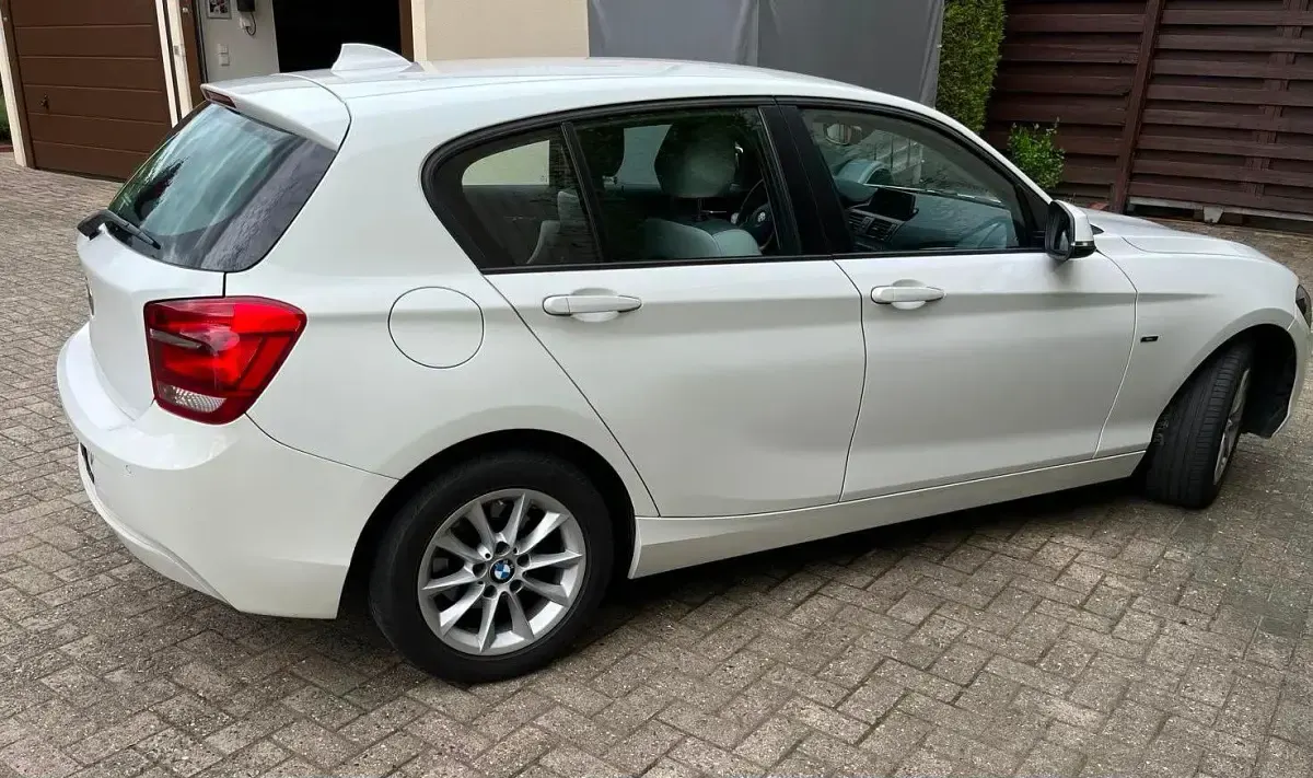 Gebraucht BMW 118 Urban Line 143 PS (105 kW) 2014 Weiß Kleinwagen