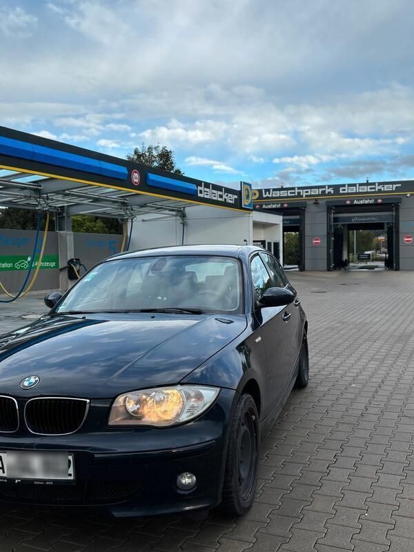 Blau Gebraucht 2006 BMW 118 Kleinwagen | 2.000 € (Guter Preis) - Bild 1/4