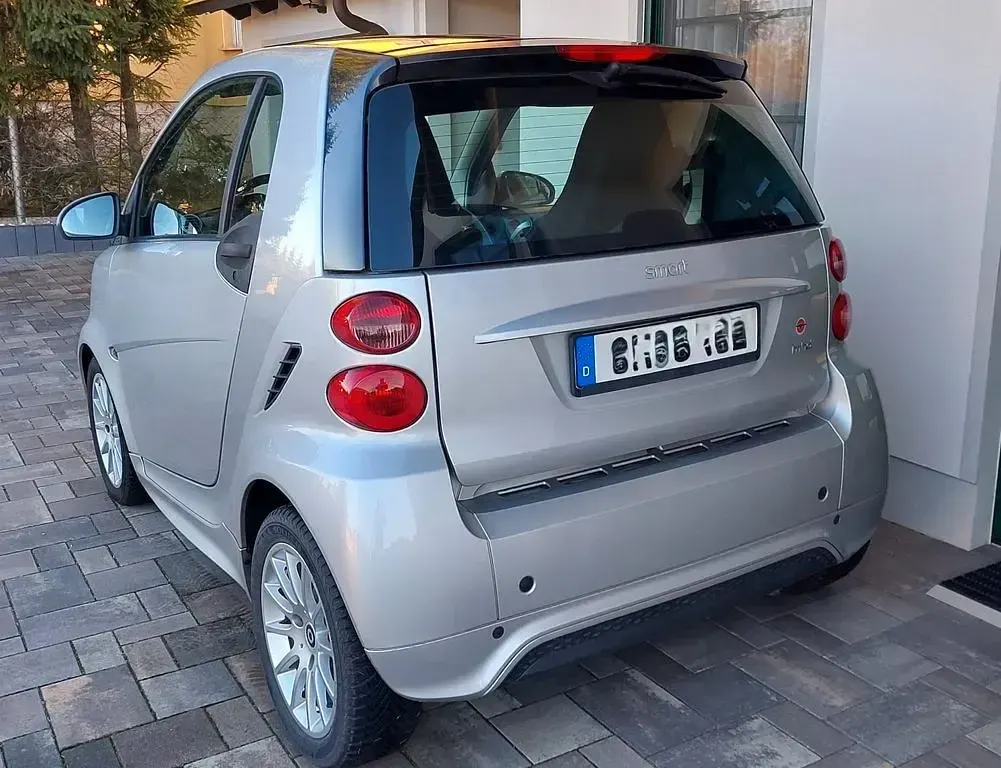 Gebraucht Smart ForTwo Coupé Passion 71 PS (52 kW) 2012 Silber Coupé