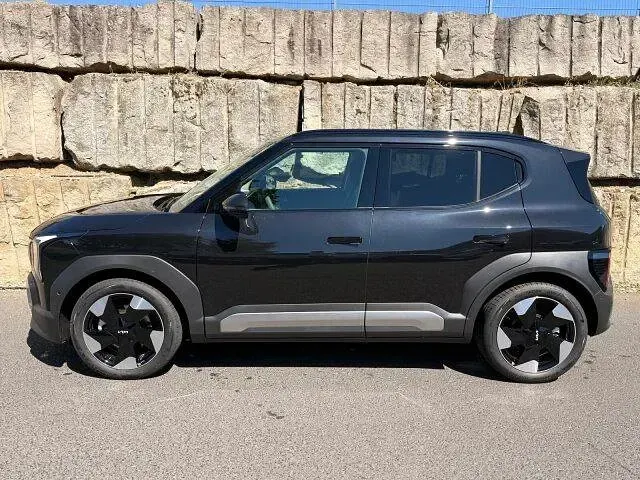 Neu Kia EV2 Earth 2025 Zilinaschwarz metallic